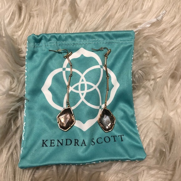 Kendra Scott Jewelry - Kendra Scott Charmian Rose Gold Drop Earrings